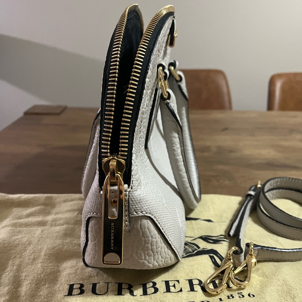 Burberry Orchard Bag Check Embossed Leather Small - Picture 6 of 8